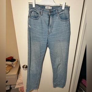 Abercrombie the ankle straight high rise curve love size 28s
